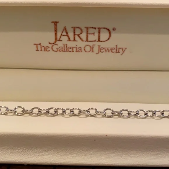 Authentic Jared Jewelry - beautiful charm bracelet. - Picture 11 of 11